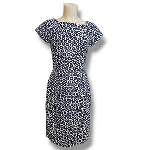 J Crew classy midi. 4 Very sturdy dense fabric.